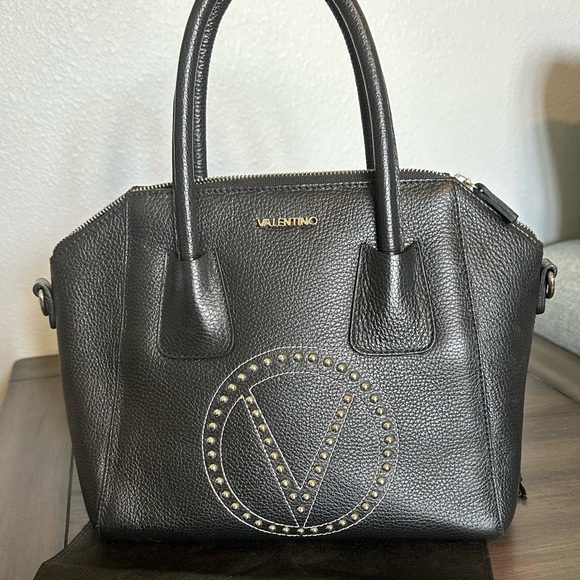 Valentino Handbags - Like new Valentino